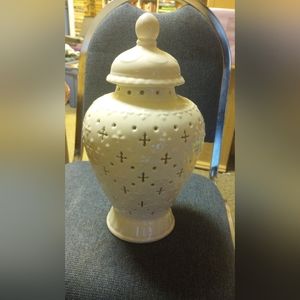 White Vase That Lights Up